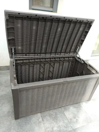 Arcón exterior Keter 416L Marrón