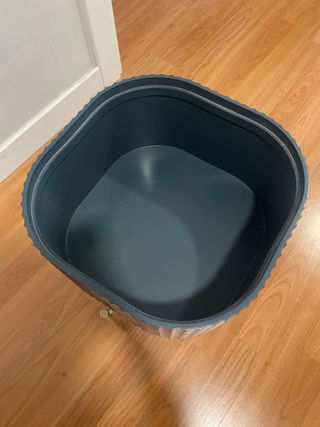 Mesa auxiliar Zara Home azul y dorada