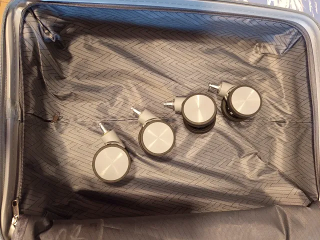 Maleta de cabina Taysan gris medidas 50x32x20 cm