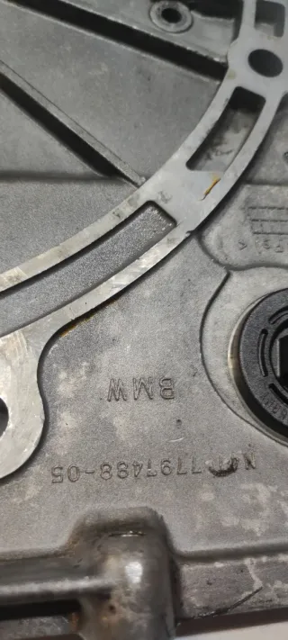 951 TAPA DISTRIBUCIÓN BMW SERIE 1