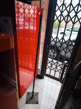 Soporte de suelo para altavoz