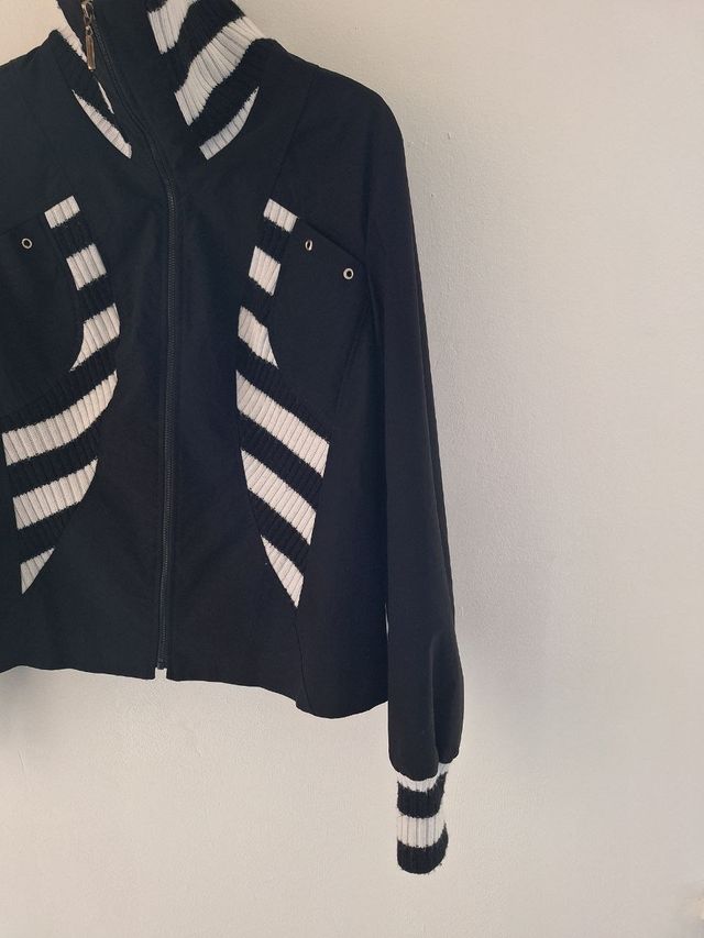 GIACCA NERA SPORTIVA DA DONNA