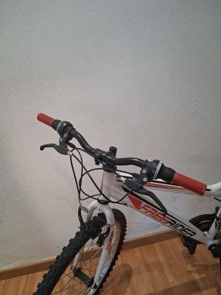 Bicicleta Freeride Blanca