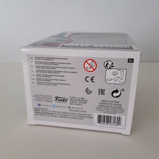 SALLY SEWING NIGHTMARE BEFORE CHRISTMAS FUNKO POP!