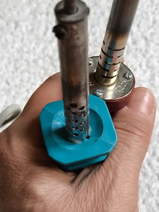 LOTE 2 SOLDADORES DE 30W Y 50W. HOGAR, TALLER,