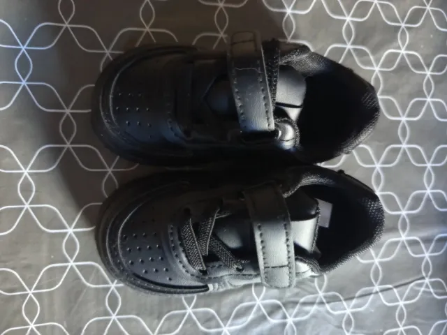 Botines bebé negros