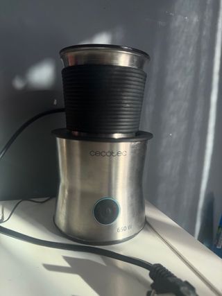 Calentador de leche Cecotec 650W
