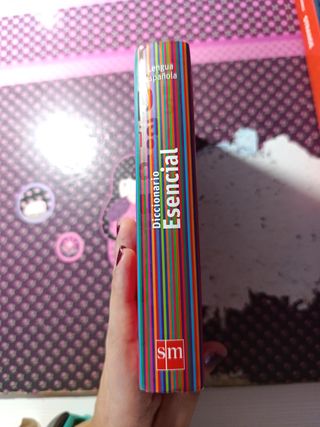 Diccionario Esencial. Lengua española (Spanish ...