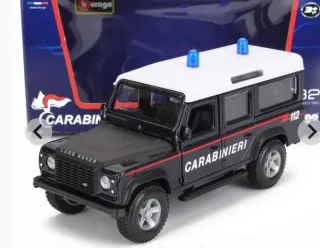 Scatola danneggiata 
Burago 1/32 Land Rover