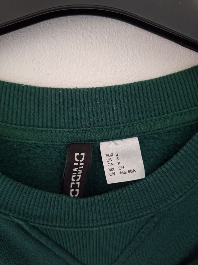 FELPA VERDE CON LOGO WISCONSIN