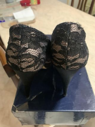 Décolleté in pizzo nero elegante da donna Bibi Lou