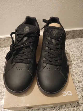 Scarpe The Roger On Cloud Nere