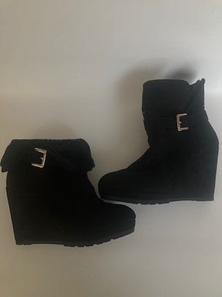 Botines de cuña negros Bershka talla 40