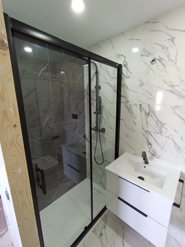 Plato de ducha moderno