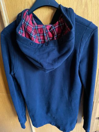 Felpa donna nera con cappuccio e zip