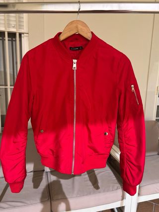 Chaqueta Bomber Stradivarius Roja