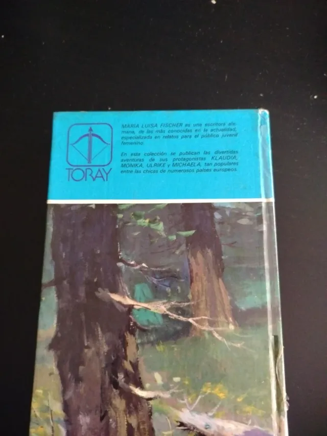 Libro Monika pide ayuda al fantasma María L Fische