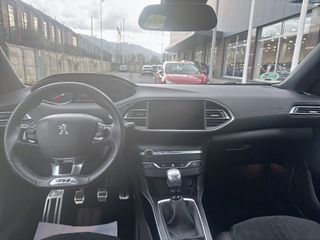 Peugeot 308 2015