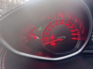 Peugeot 308 2015