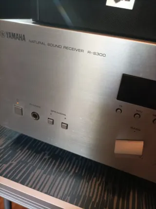 Amplificador Yamaha R-S300 Plata