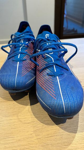 Botas de fútbol Puma Ultra talla 43 