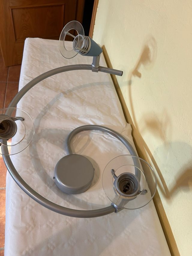 Lámpara espiral 3 focos orientables