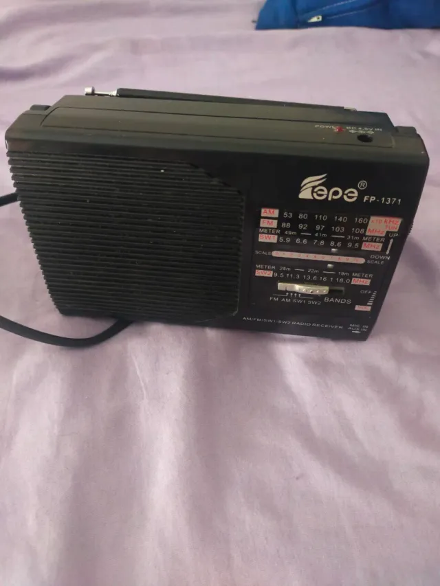 Radio Kepe FP-1371 AM/FM/SW