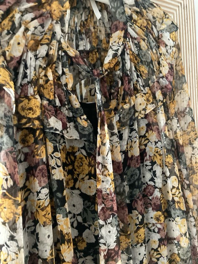 Vestido estampado floral crepé