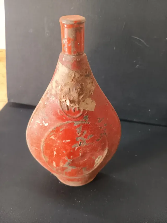 Petaca antigua para pólvora