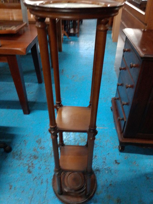 Macetero de madera 3 pisos con mármol