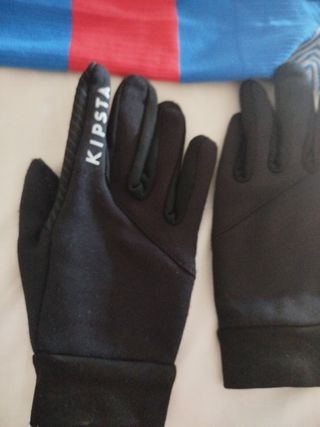 Guantes de fútbol negros sin usar