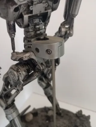 Terminator figura metal