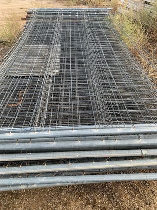 Vallas metálicas de obra con base