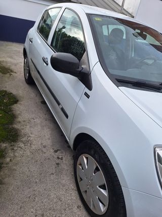 Renault Clio 2011