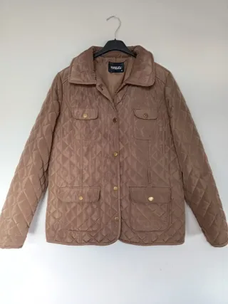 Parka acolchada marrón
