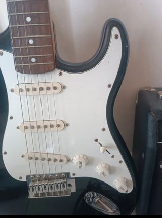 Guitarra Eléctrica Sonora + Amplificador