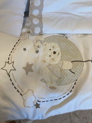 Edredón, almohada y riñonera cuna oso
