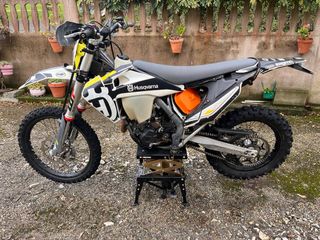 Husqvarna FE 250