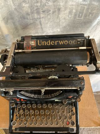 Máquina de escribir Underwood antigua