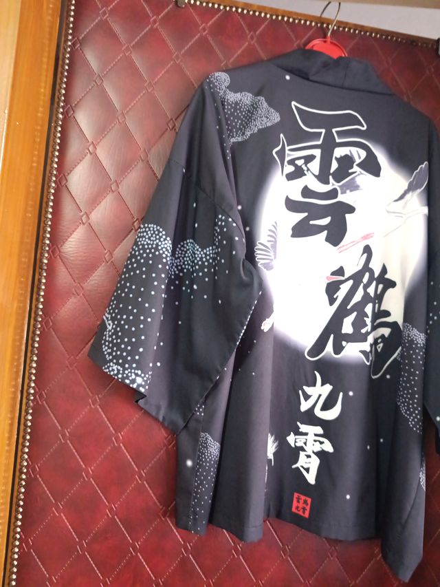 Camisa estilo oriental sin botones