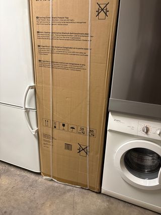Nevera nueva en caja