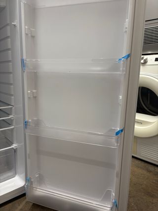 Nevera combi nueva en caja