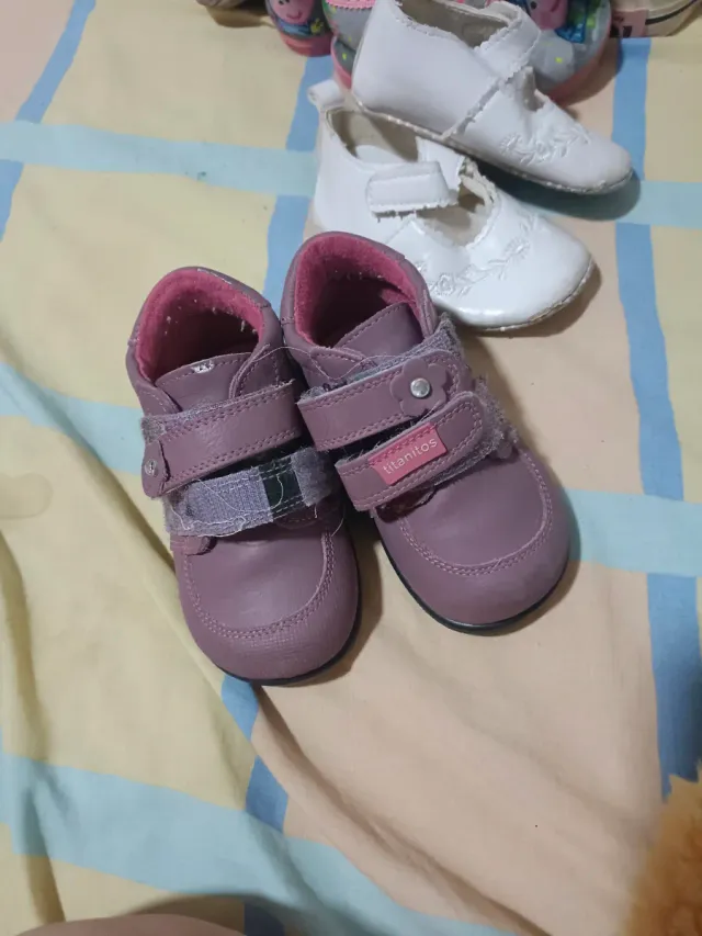 Zapatos botita niña morados