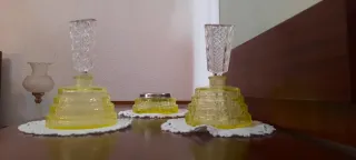 Juego de tocador vintage amarillo