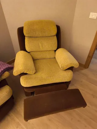 Sofá y sillones de tela