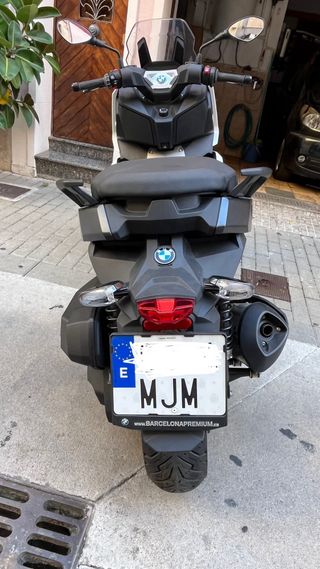 BMW C400X Scooter