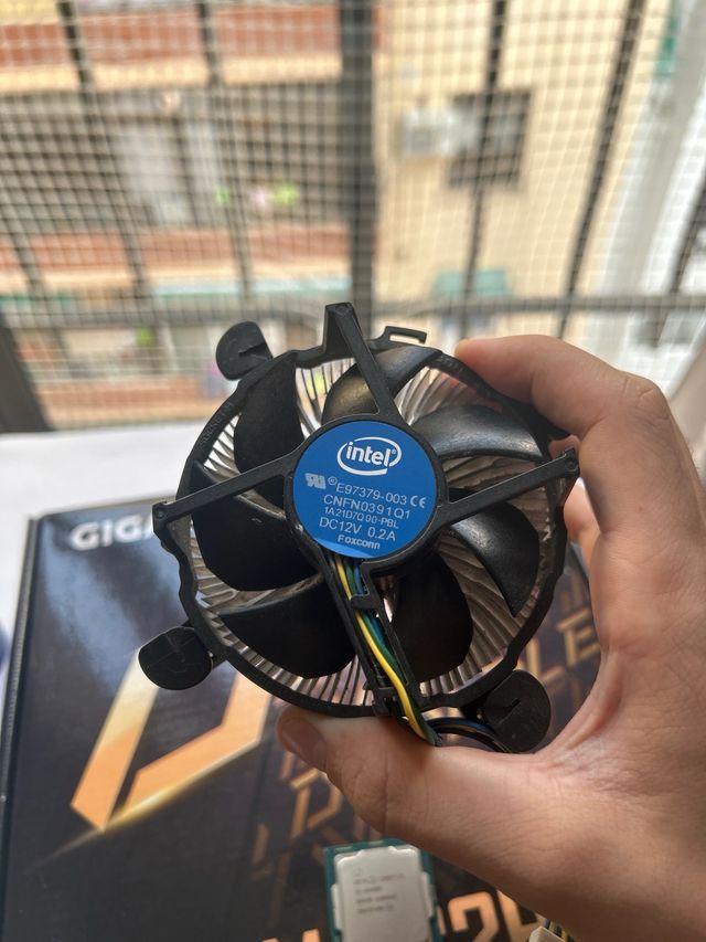 Procesador Intel Core i5-10400F