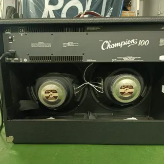 Amplificador Fender Champion 100