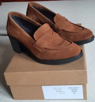 Zapatos de ante marrón talla 36, tacón de 5 cm