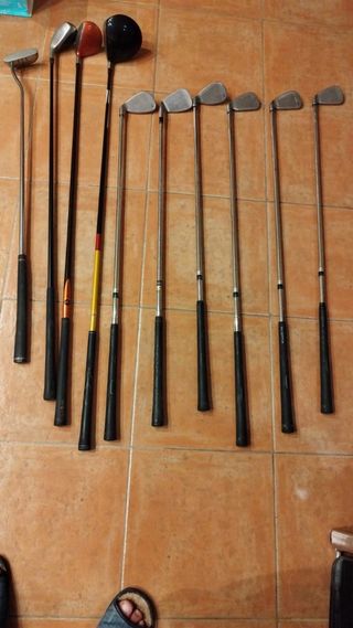 Palos de golf y bolsa Wilson Staff verde